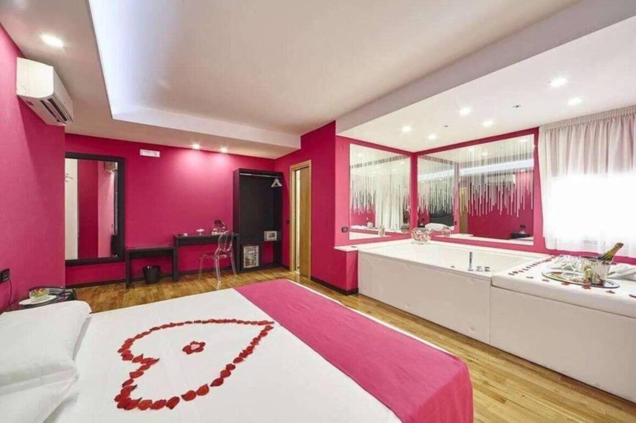 Sweet Central Hotel Caserta Exterior foto